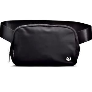 Brand new with tags luluelemon belt bag